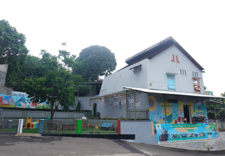 Sekolah Alam Castalia (SACA) (1)